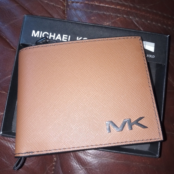 MICHAEL KORS BLUE SLIM BILLFOLD WALLET WITH ORIGINAL GIFT BOX - Picture 2 of 5